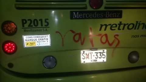  Atacan buses de Metrolínea en “marcha zombie”