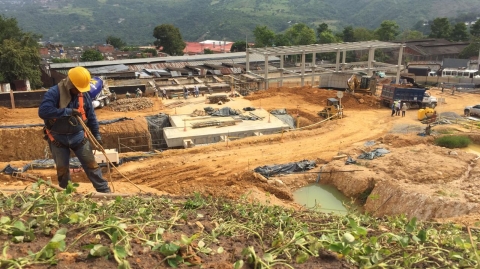  Inició construcción de estructura escalonada para conducción de las aguas lluvias del Portal Norte