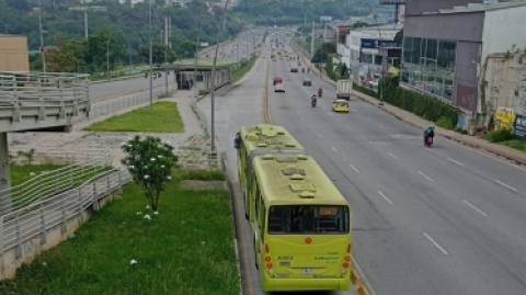 Carril de Metrolínea seguirá siendo exclusivo para el transporte público
